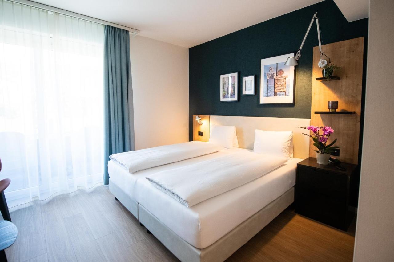 Ascona Lodge, Pool & Garden Retreat Стая снимка